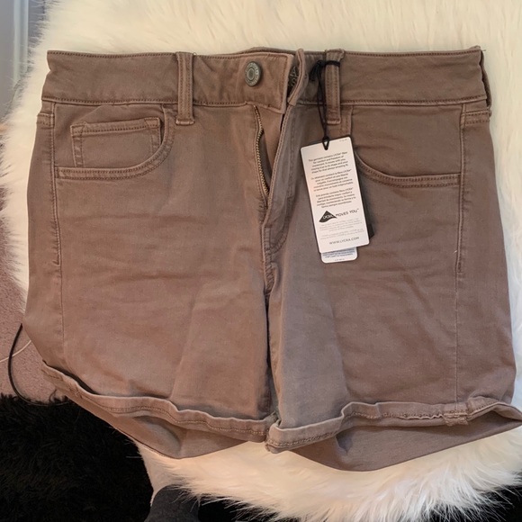 American Eagle Outfitters Pants - Brand new American eagle shorts
